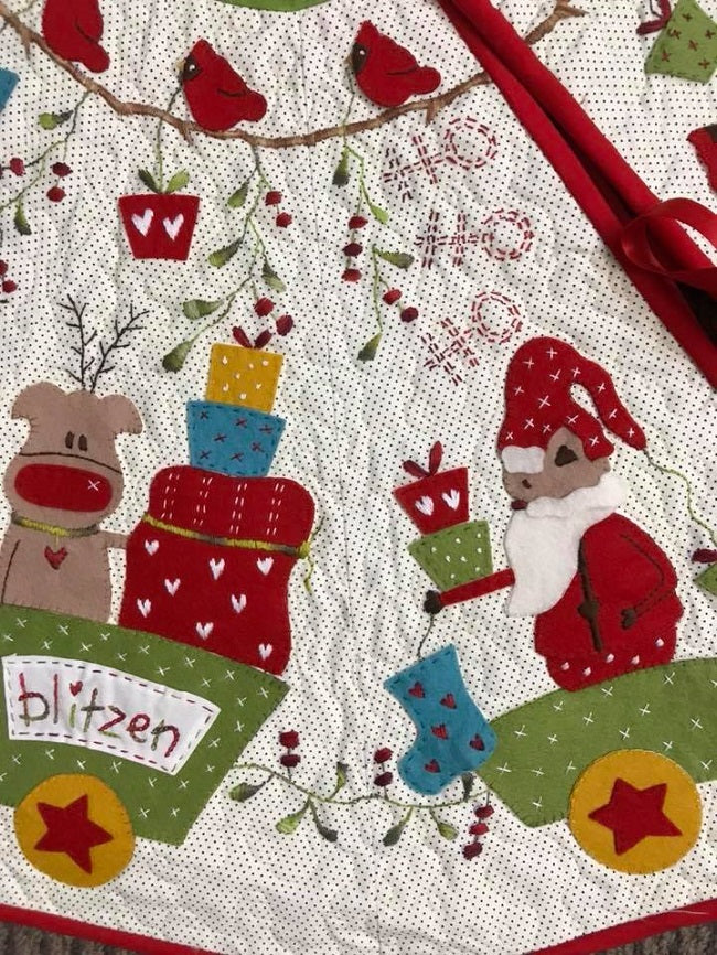 Santa's Tree Skirt Pattern